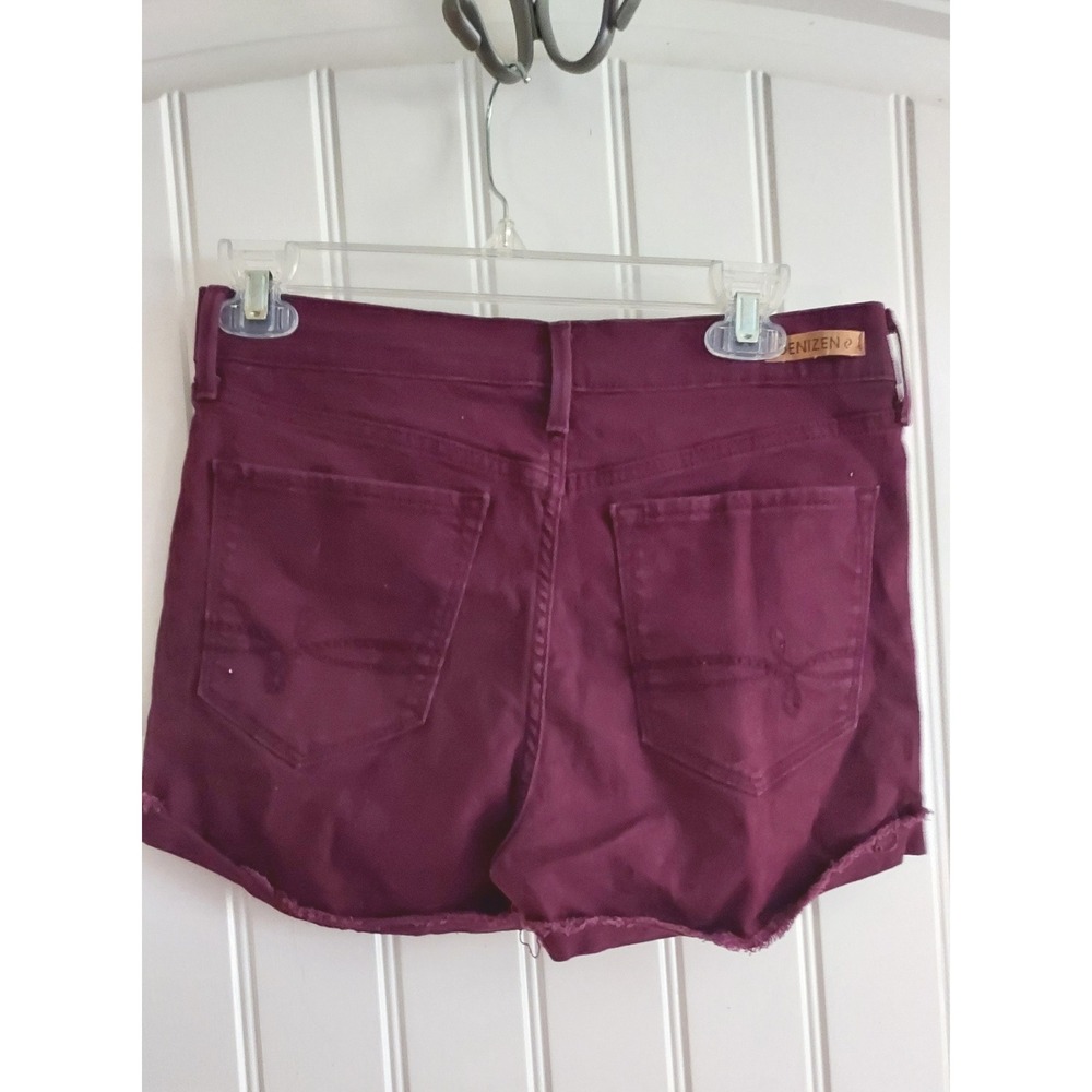 DENIZEN from Levi's High Rise Shortie Burgundy Distressed Cuffed Denim Shorts - Picture 4 of 8